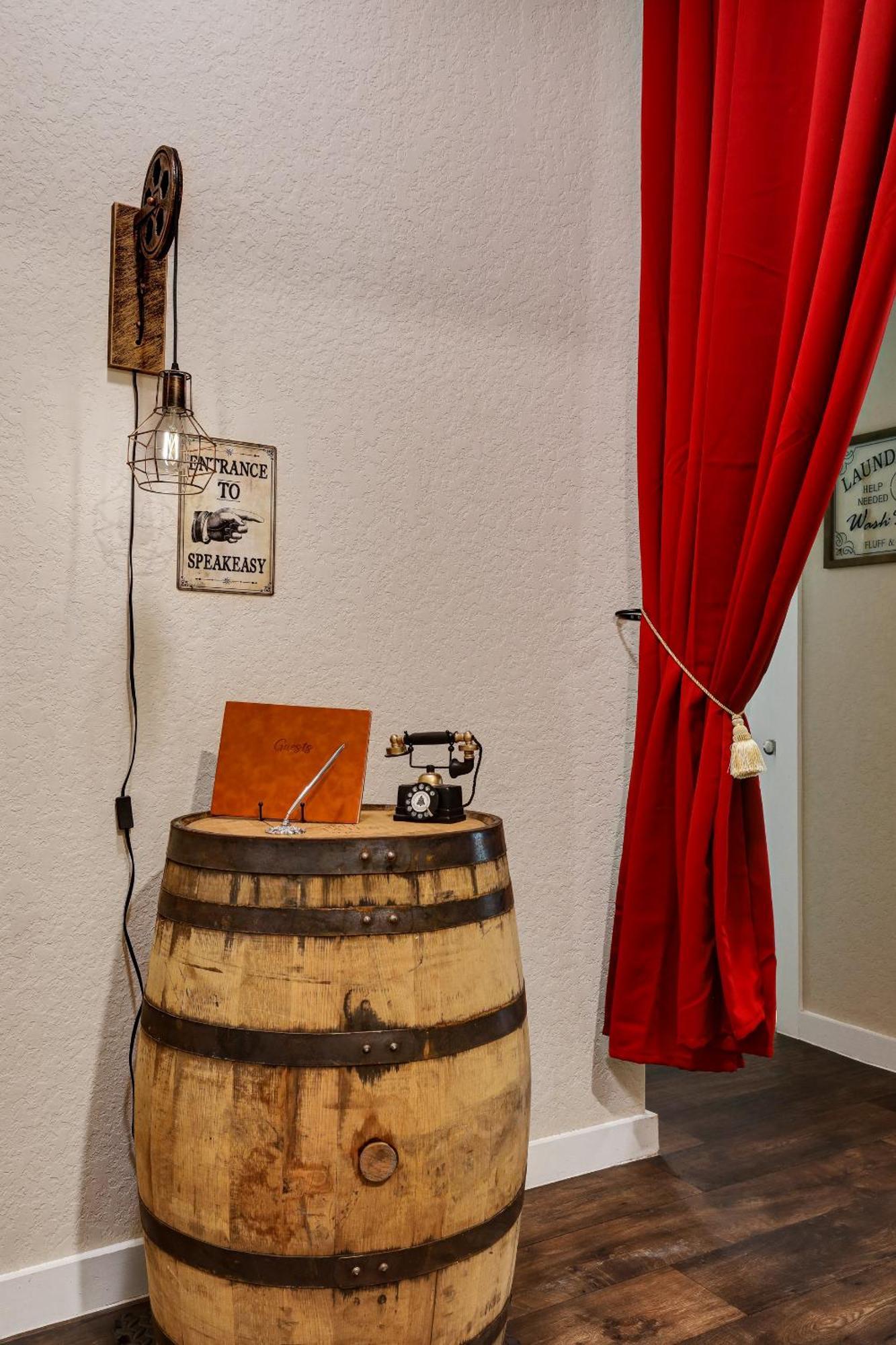 Speakeasy - A Birdy Vacation Rental San Antonio Exterior foto